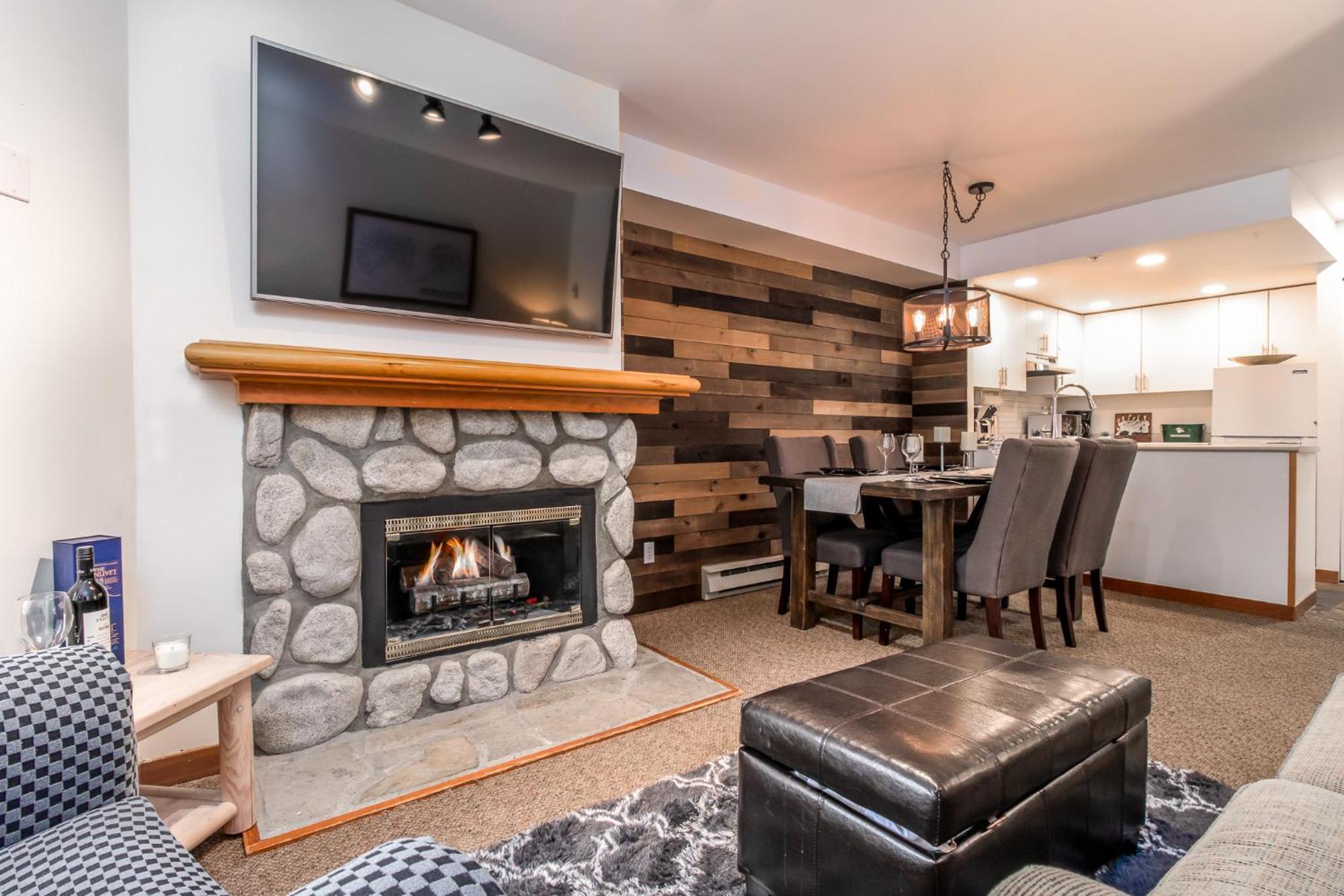 דירות וויסטלר Creekside Slopeside 1Br With Pool, Hot Tub, Bbq מראה חיצוני תמונה
