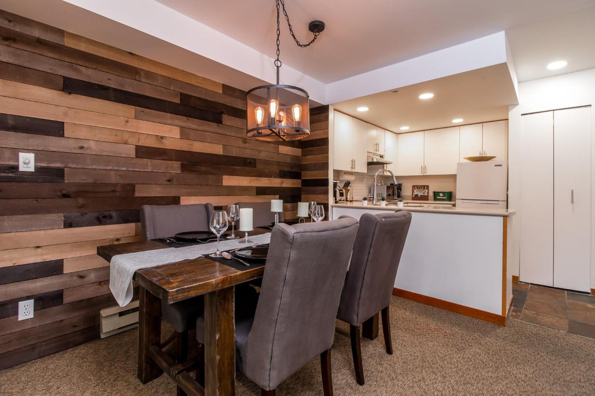 דירות וויסטלר Creekside Slopeside 1Br With Pool, Hot Tub, Bbq מראה חיצוני תמונה